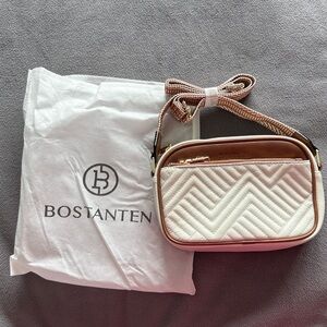 NWT Nola Stylish Quilted Crossbody Bag